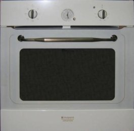 Духовой шкаф Hotpoint-Ariston FHR 640